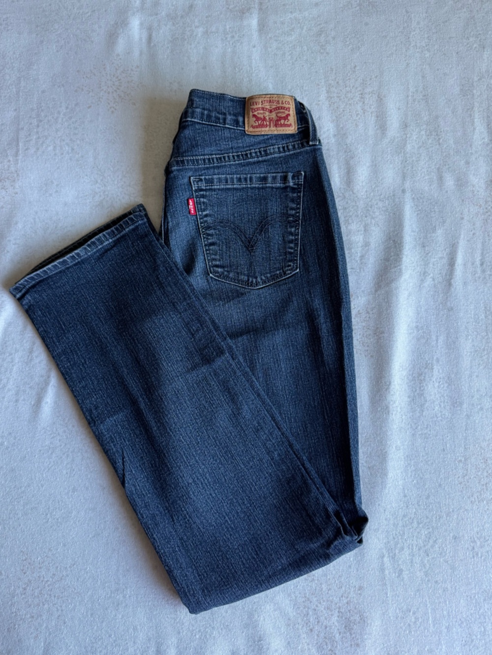 Levi’s 505 Straight Leg Jeans – Dark Wash – Size 4 – Classic Fit Denim